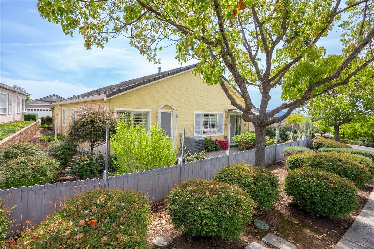 Detail Gallery Image 3 of 40 For 8873 Wine Valley Cir, San Jose,  CA 95135 - 3 Beds | 2 Baths
