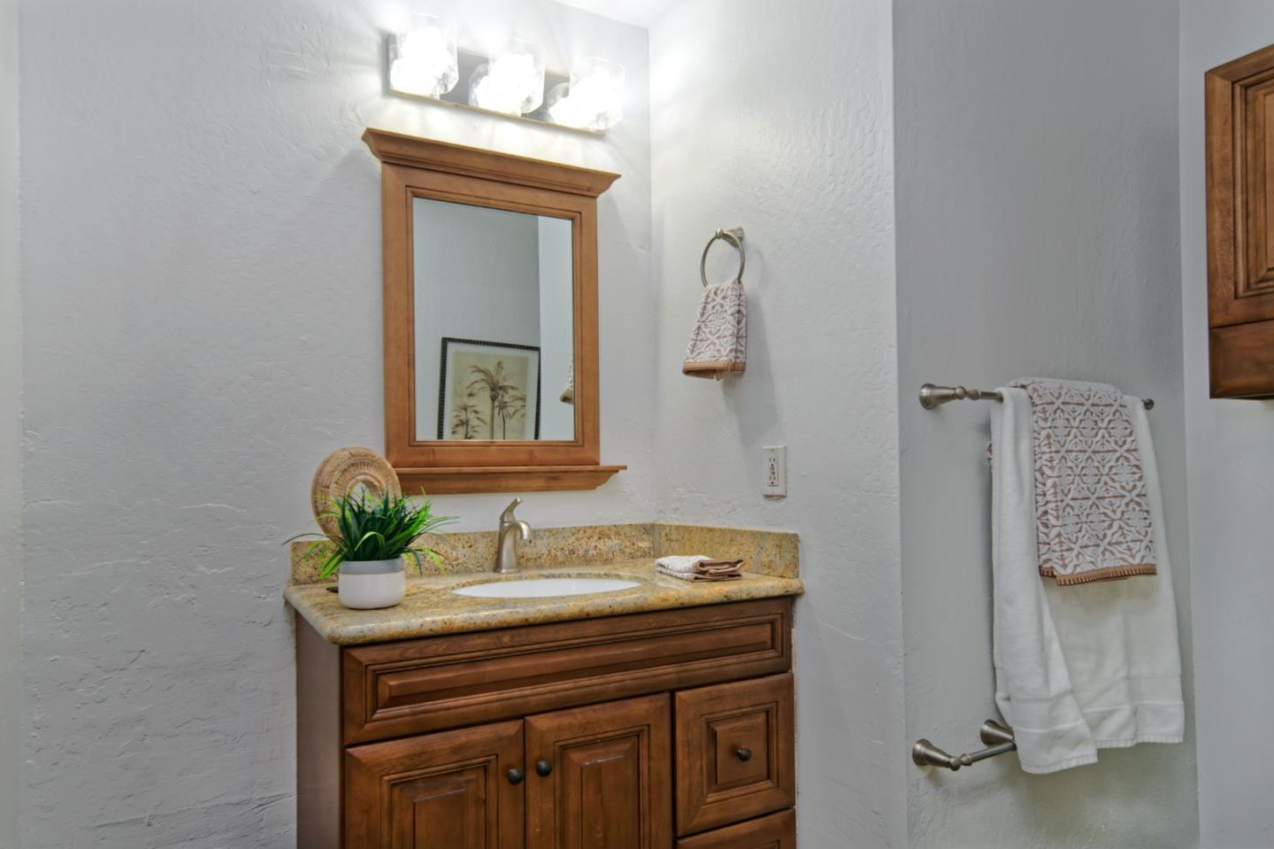 Detail Gallery Image 23 of 39 For 523 Bluefield Ct, San Jose,  CA 95136 - 6 Beds | 2 Baths