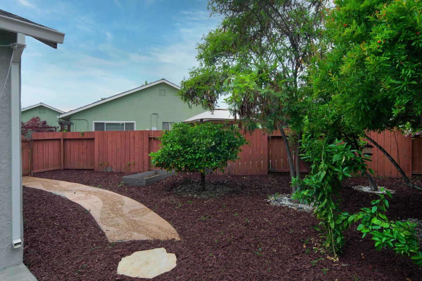 Detail Gallery Image 36 of 39 For 523 Bluefield Ct, San Jose,  CA 95136 - 6 Beds | 2 Baths