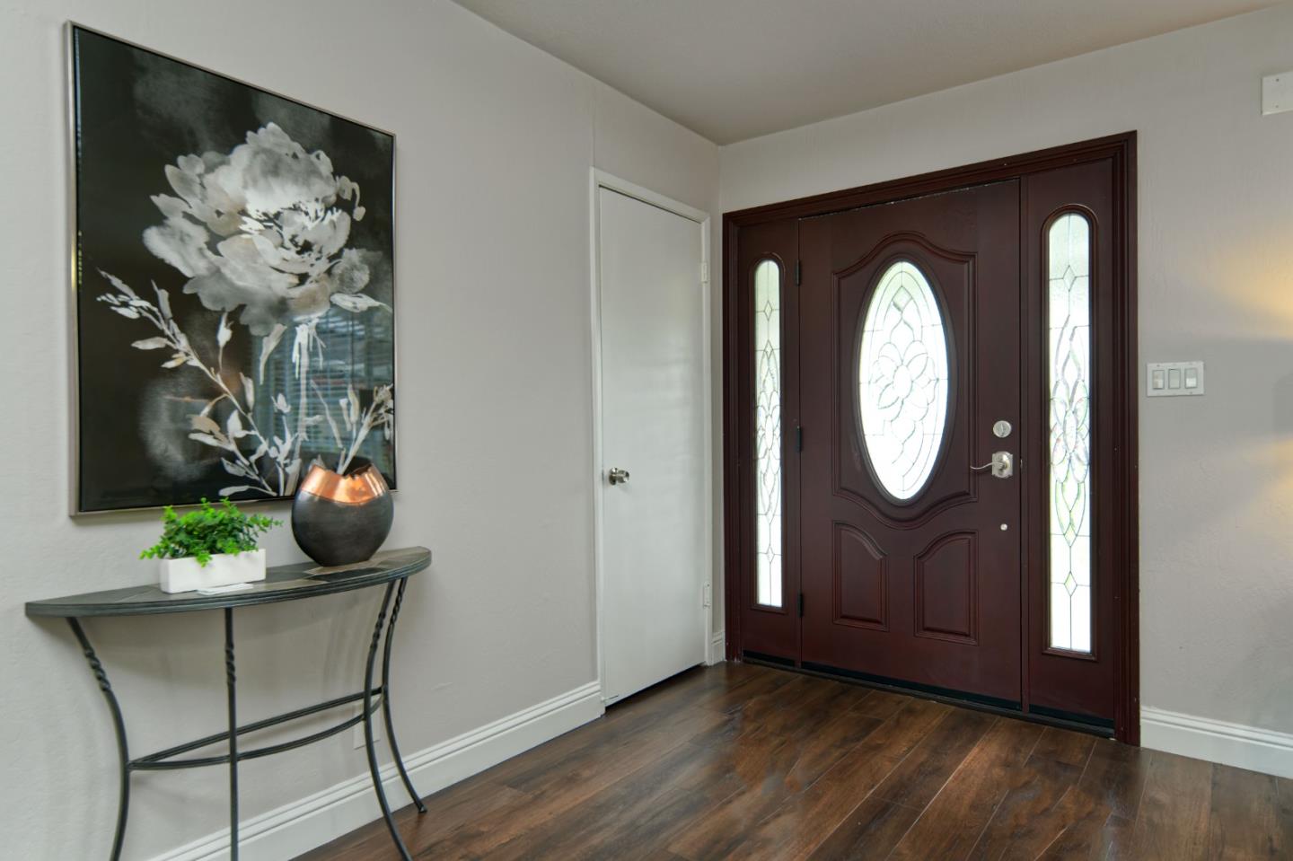 Detail Gallery Image 4 of 39 For 523 Bluefield Ct, San Jose,  CA 95136 - 6 Beds | 2 Baths