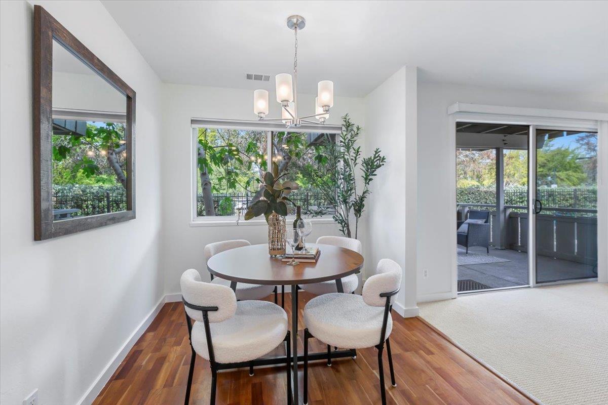Detail Gallery Image 10 of 31 For 255 S Rengstorff Ave #99,  Mountain View,  CA 94040 - 2 Beds | 2 Baths