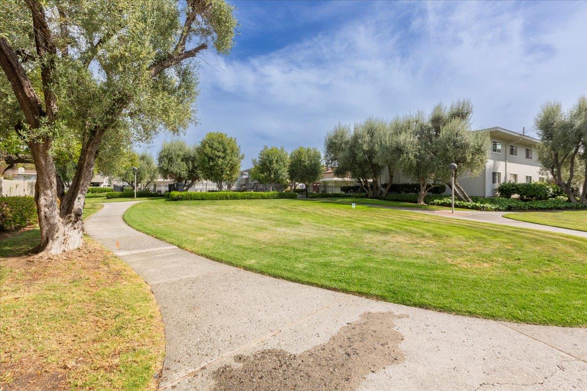 Detail Gallery Image 24 of 31 For 255 S Rengstorff Ave #99,  Mountain View,  CA 94040 - 2 Beds | 2 Baths