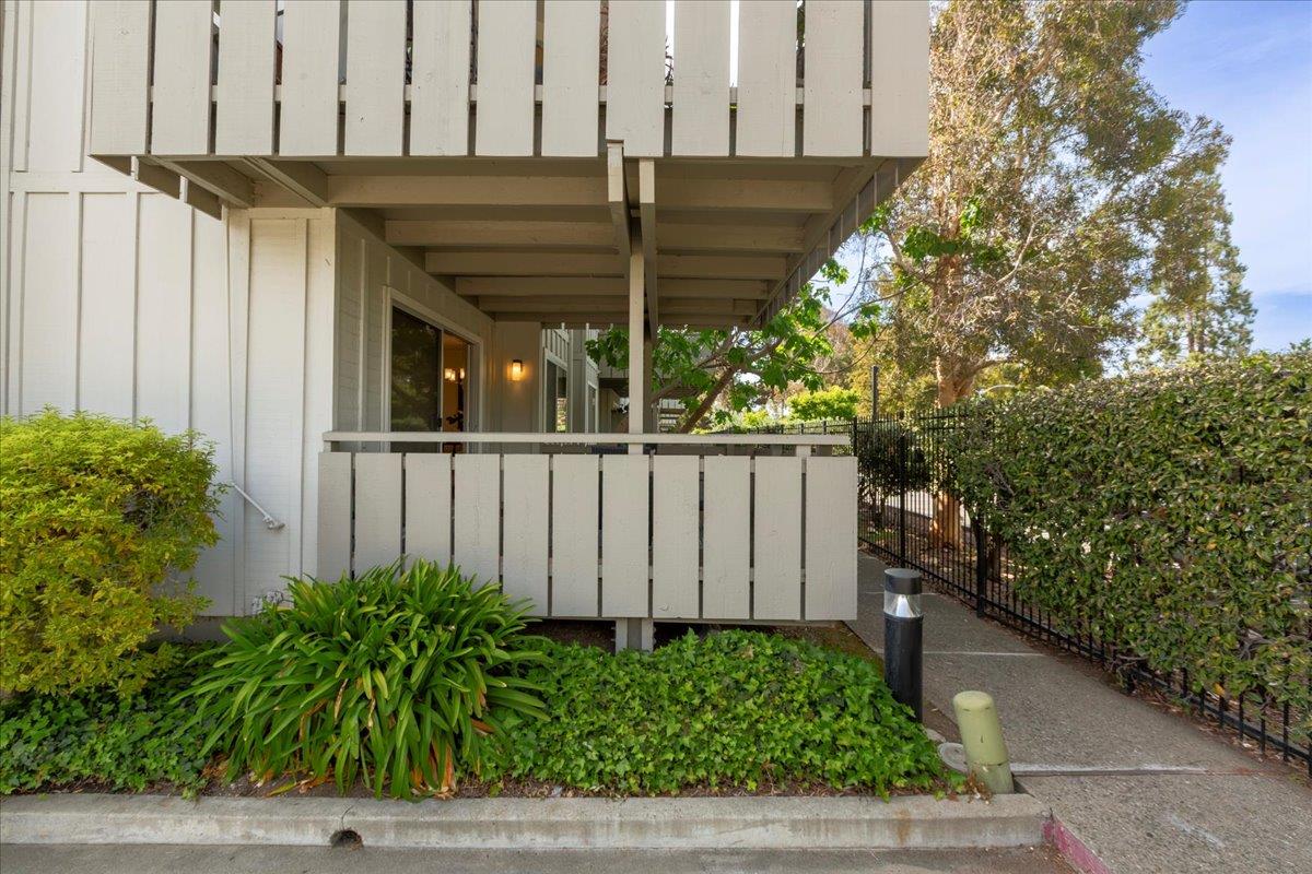Detail Gallery Image 4 of 31 For 255 S Rengstorff Ave #99,  Mountain View,  CA 94040 - 2 Beds | 2 Baths
