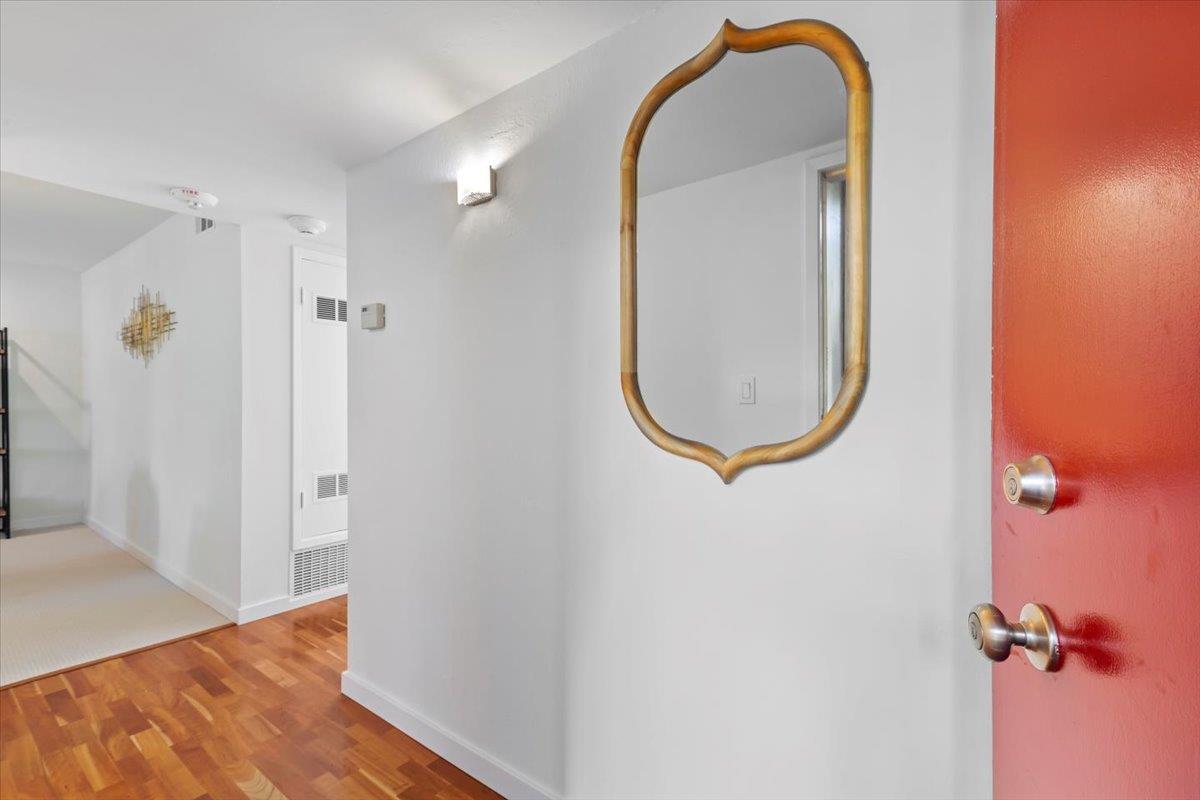 Detail Gallery Image 5 of 31 For 255 S Rengstorff Ave #99,  Mountain View,  CA 94040 - 2 Beds | 2 Baths