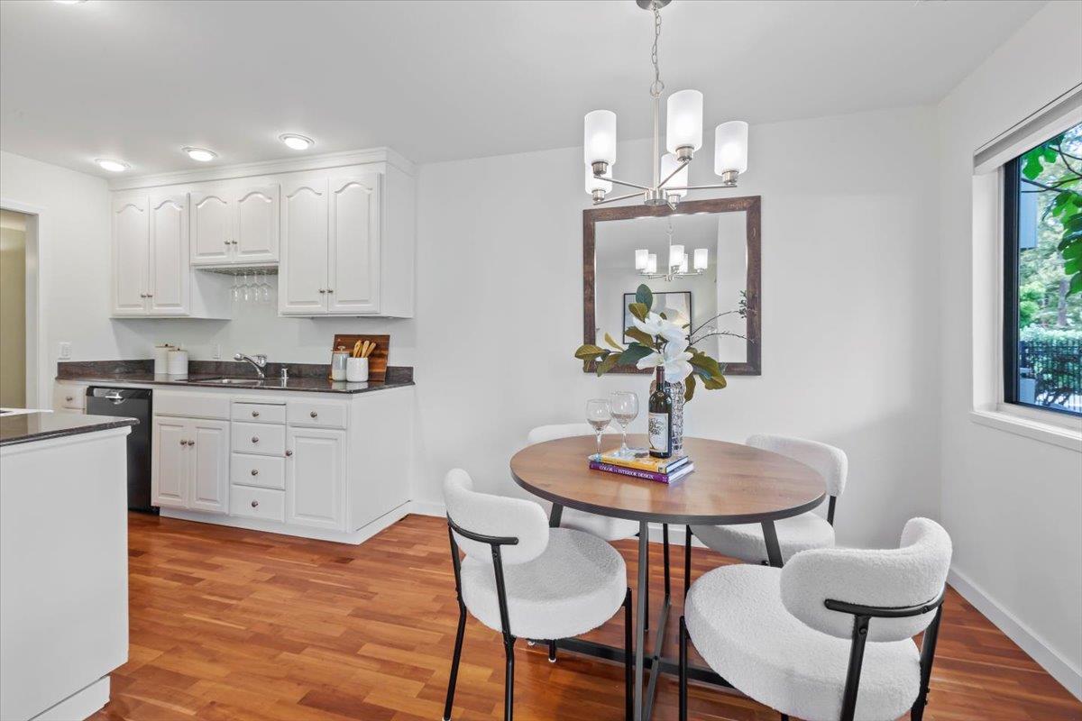 Detail Gallery Image 9 of 31 For 255 S Rengstorff Ave #99,  Mountain View,  CA 94040 - 2 Beds | 2 Baths