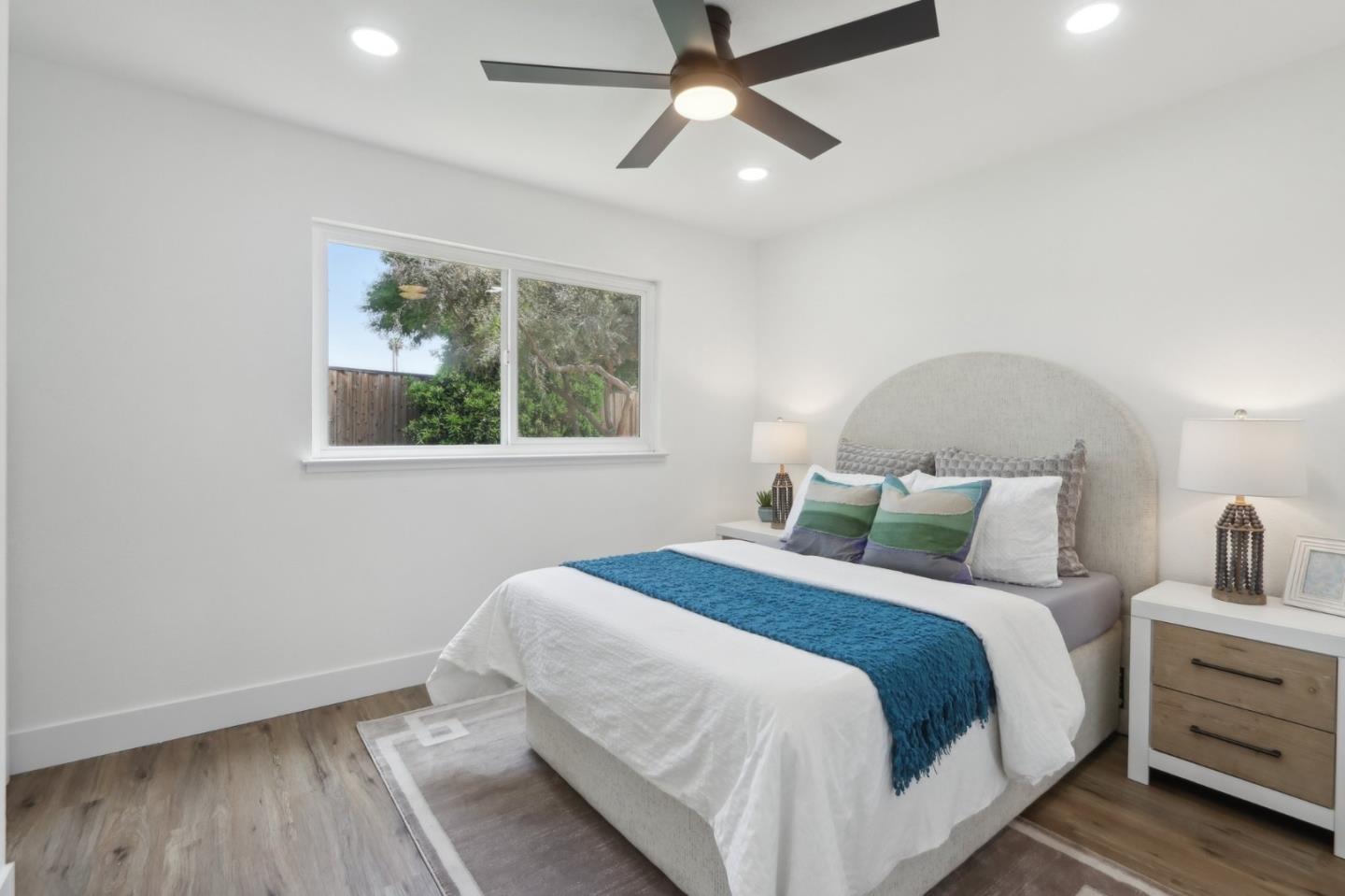 Detail Gallery Image 11 of 37 For 1272 Donohue Dr, San Jose,  CA 95131 - 4 Beds | 2 Baths
