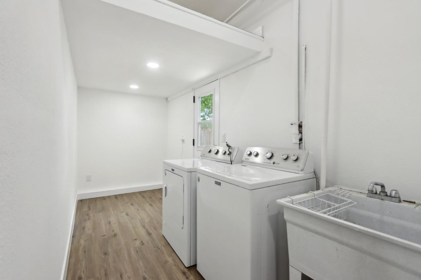 Detail Gallery Image 17 of 37 For 1272 Donohue Dr, San Jose,  CA 95131 - 4 Beds | 2 Baths