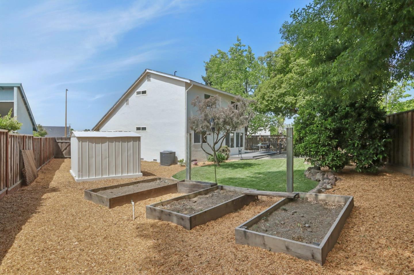 Detail Gallery Image 28 of 37 For 1272 Donohue Dr, San Jose,  CA 95131 - 4 Beds | 2 Baths
