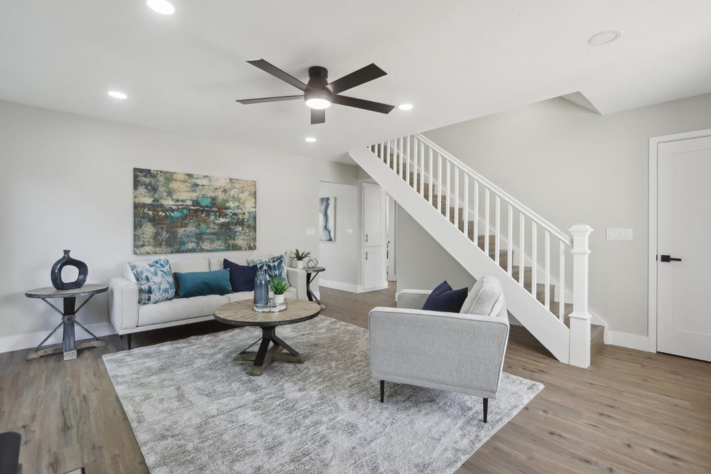 Detail Gallery Image 4 of 37 For 1272 Donohue Dr, San Jose,  CA 95131 - 4 Beds | 2 Baths