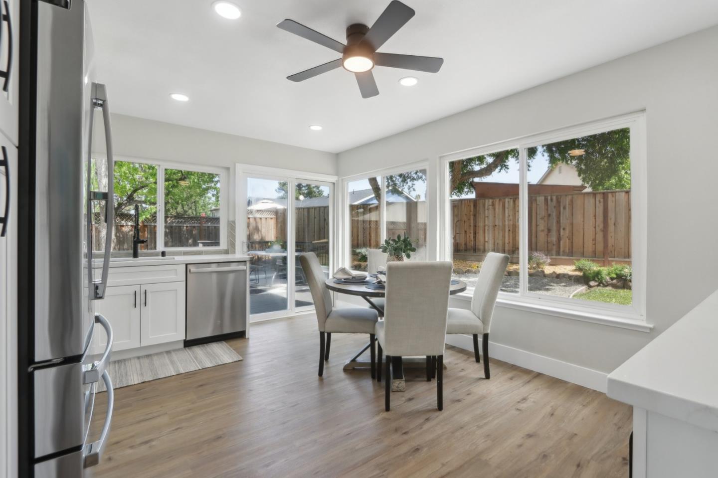 Detail Gallery Image 6 of 37 For 1272 Donohue Dr, San Jose,  CA 95131 - 4 Beds | 2 Baths