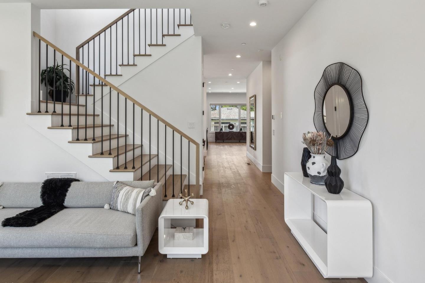 Detail Gallery Image 24 of 25 For 950 Lucky Ave, Menlo Park,  CA 94025 - 5 Beds | 4/1 Baths