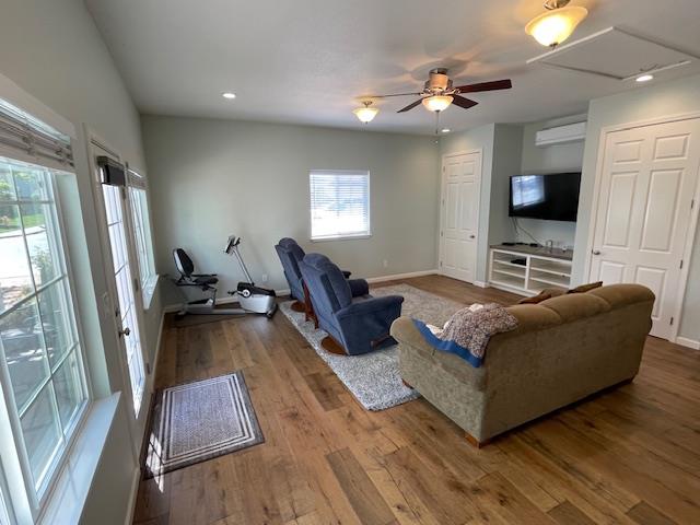 Detail Gallery Image 11 of 31 For 530 Chardonnay Way, Hollister,  CA 95023 - 3 Beds | 2 Baths