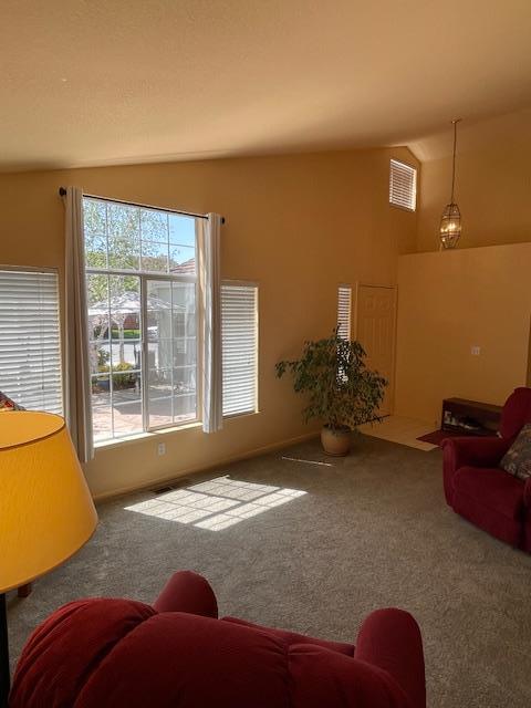 Detail Gallery Image 14 of 31 For 530 Chardonnay Way, Hollister,  CA 95023 - 3 Beds | 2 Baths