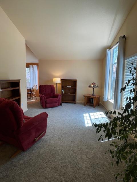 Detail Gallery Image 15 of 31 For 530 Chardonnay Way, Hollister,  CA 95023 - 3 Beds | 2 Baths