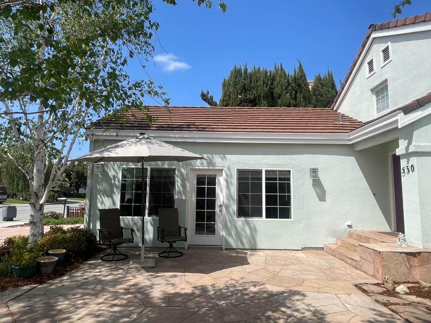 Detail Gallery Image 5 of 31 For 530 Chardonnay Way, Hollister,  CA 95023 - 3 Beds | 2 Baths