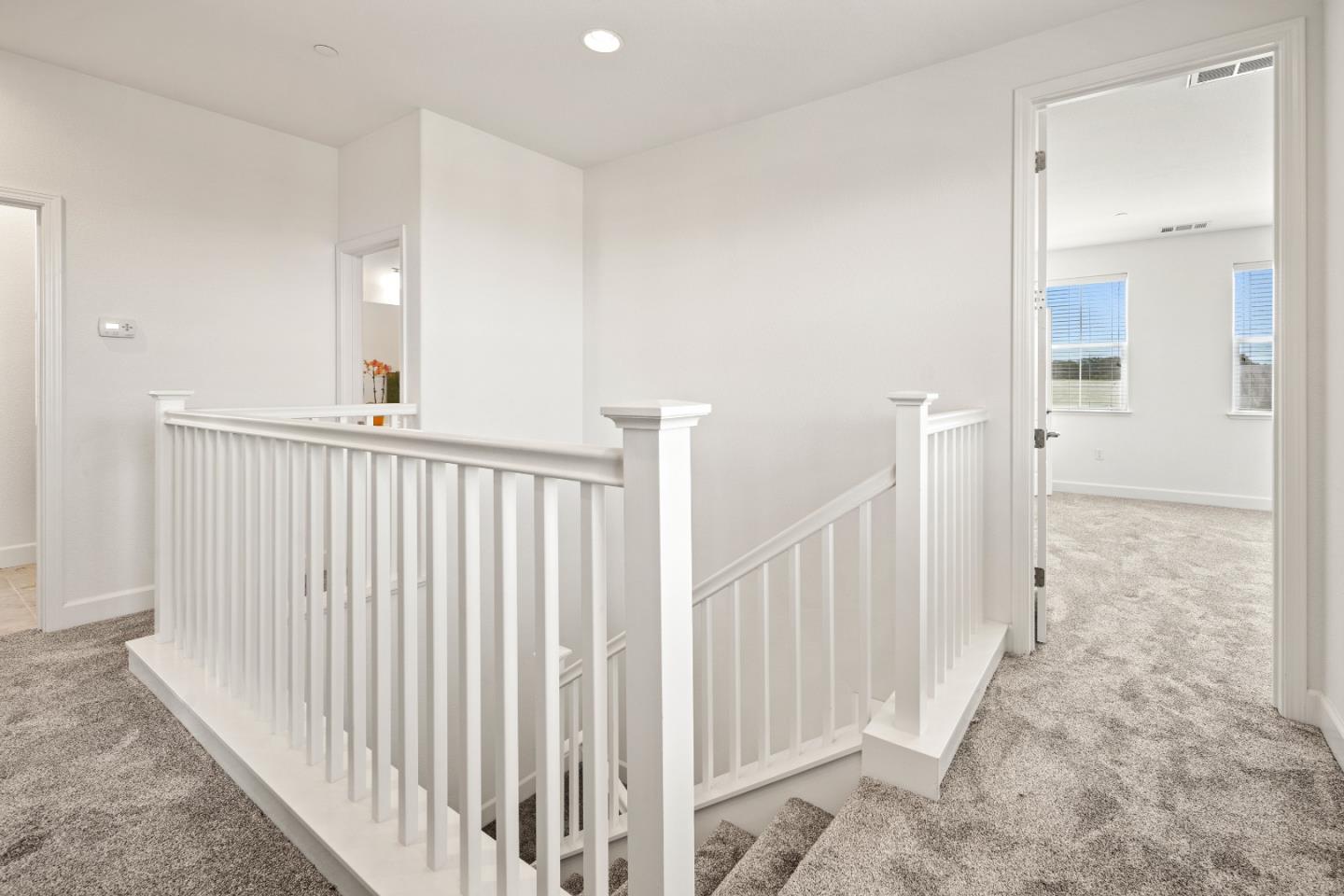 Detail Gallery Image 14 of 41 For 2602 Bluewater Ct, Marina,  CA 93933 - 3 Beds | 2/1 Baths