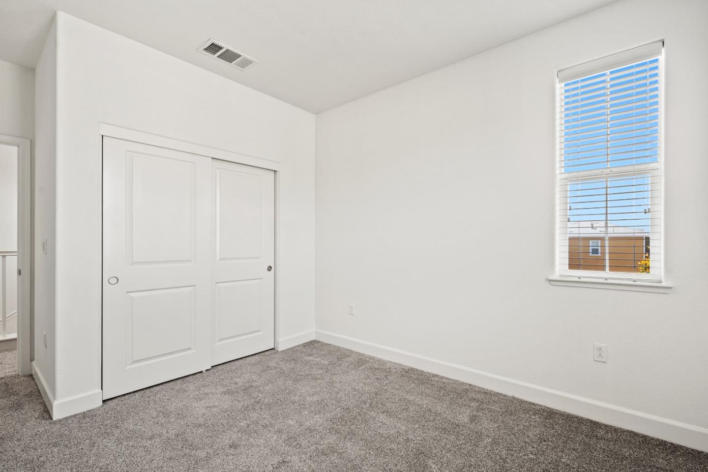 Detail Gallery Image 26 of 41 For 2602 Bluewater Ct, Marina,  CA 93933 - 3 Beds | 2/1 Baths