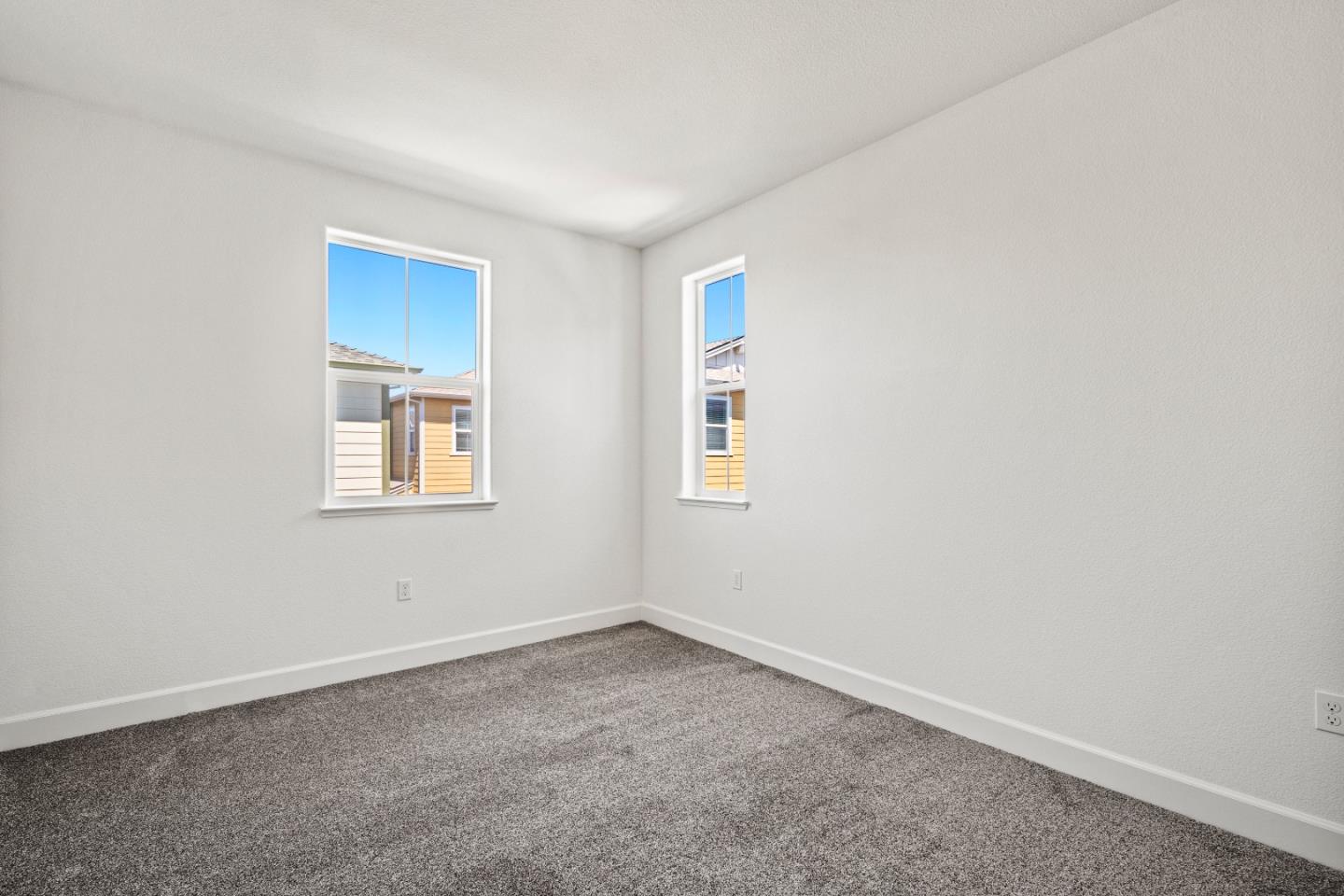 Detail Gallery Image 29 of 41 For 2602 Bluewater Ct, Marina,  CA 93933 - 3 Beds | 2/1 Baths