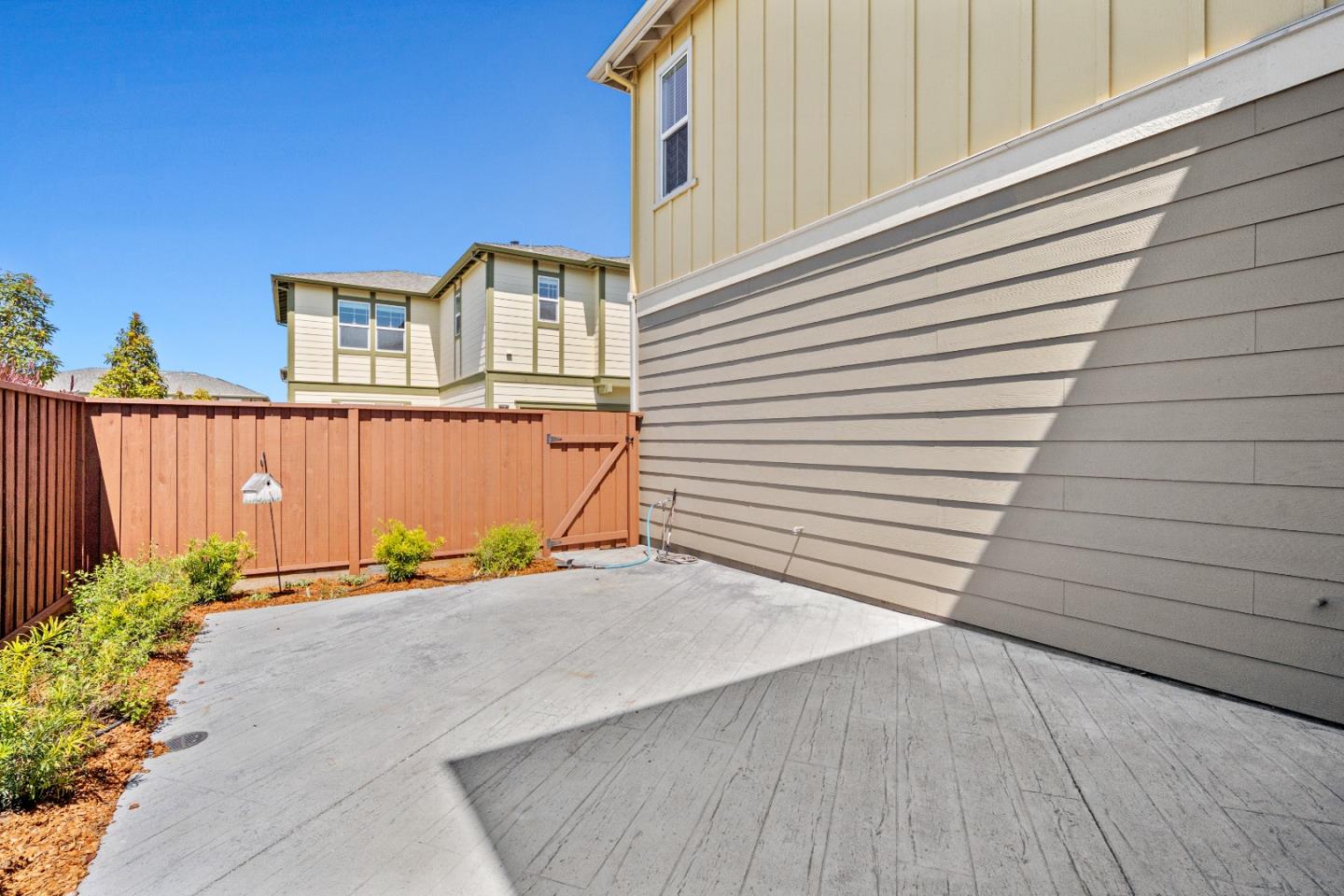 Detail Gallery Image 33 of 41 For 2602 Bluewater Ct, Marina,  CA 93933 - 3 Beds | 2/1 Baths