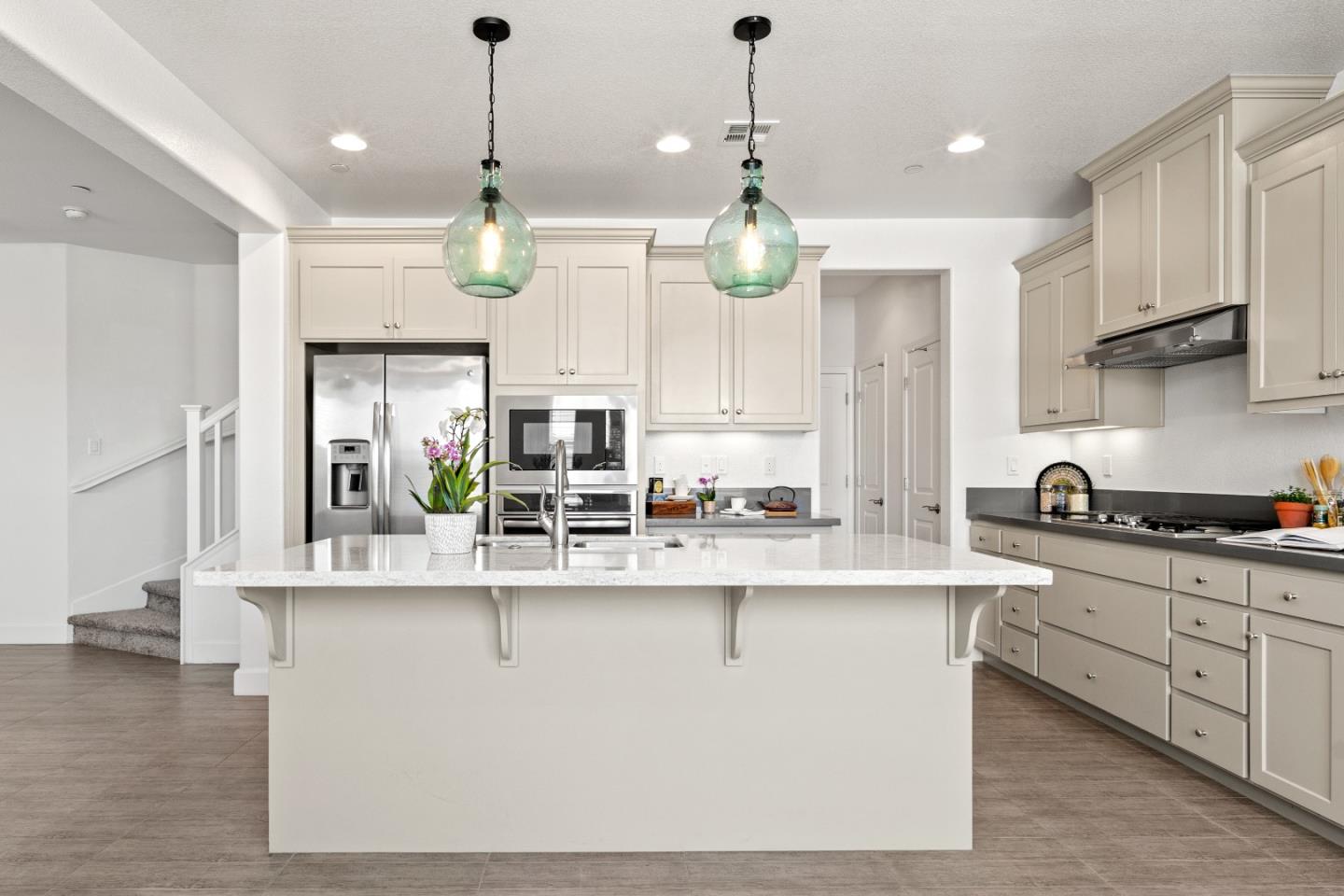 Detail Gallery Image 8 of 41 For 2602 Bluewater Ct, Marina,  CA 93933 - 3 Beds | 2/1 Baths