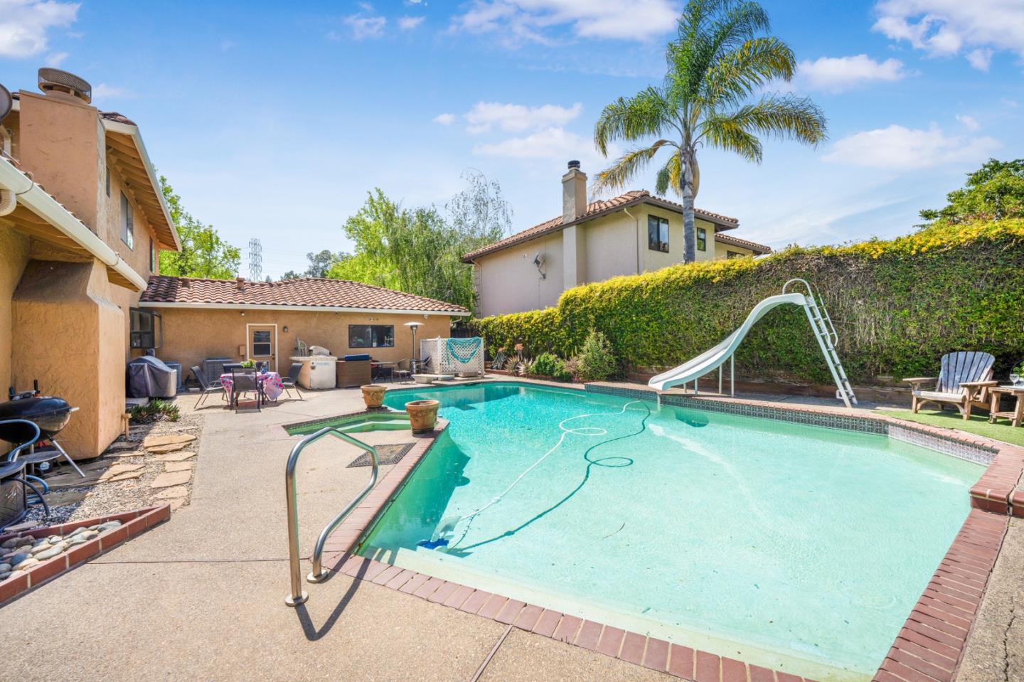 Detail Gallery Image 29 of 35 For 15623 La Tierra Dr, Morgan Hill,  CA 95037 - 4 Beds | 3 Baths