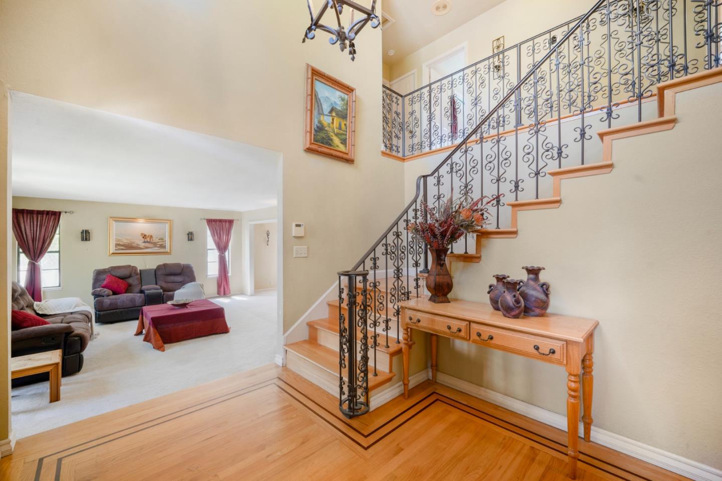Detail Gallery Image 5 of 35 For 15623 La Tierra Dr, Morgan Hill,  CA 95037 - 4 Beds | 3 Baths