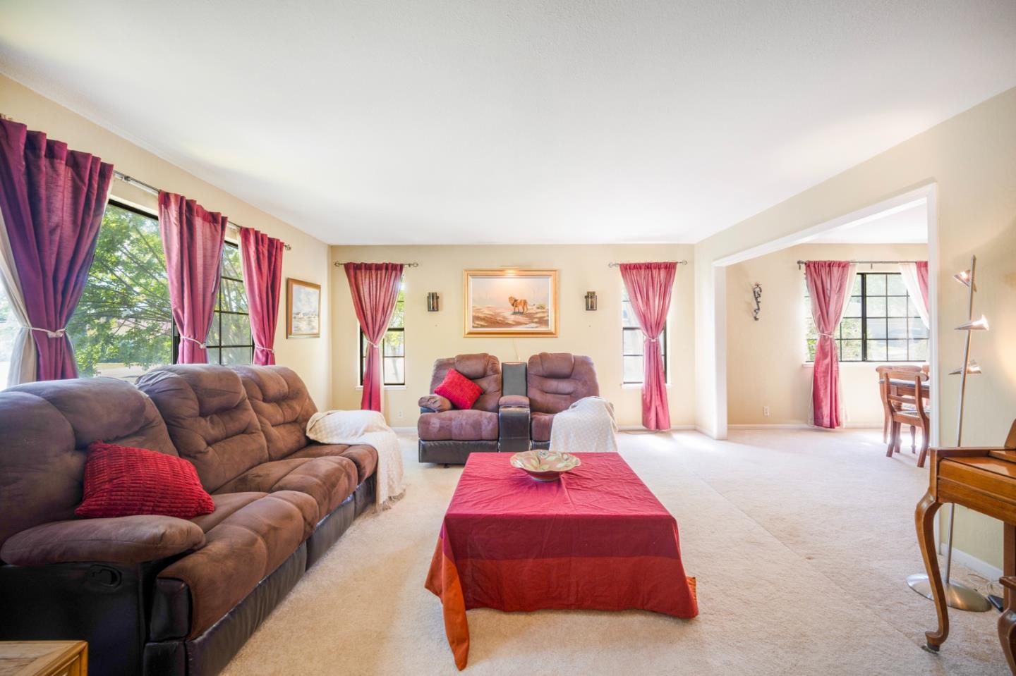 Detail Gallery Image 6 of 35 For 15623 La Tierra Dr, Morgan Hill,  CA 95037 - 4 Beds | 3 Baths