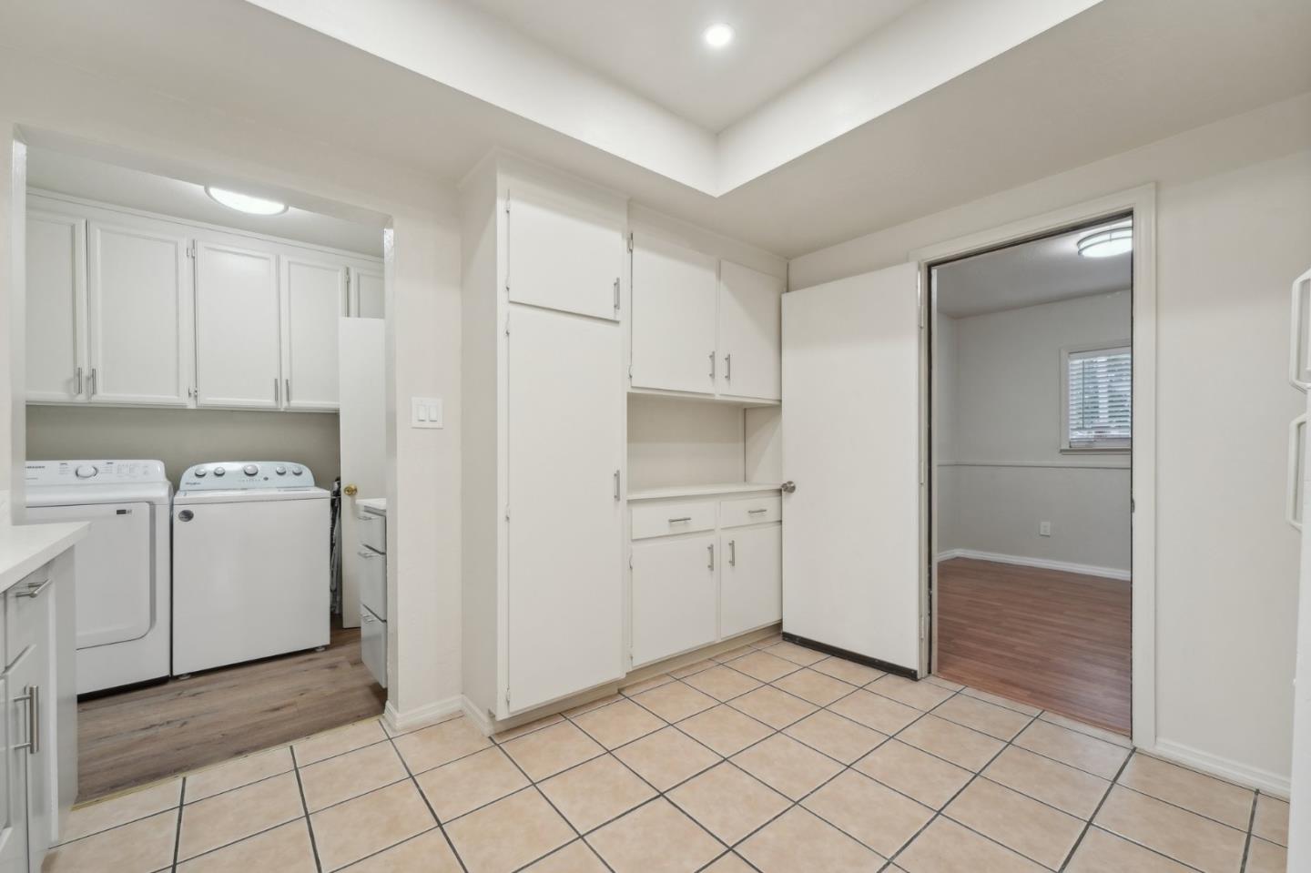 Detail Gallery Image 12 of 83 For 295 N 16th St, San Jose,  CA 95112 - 4 Beds | 2 Baths