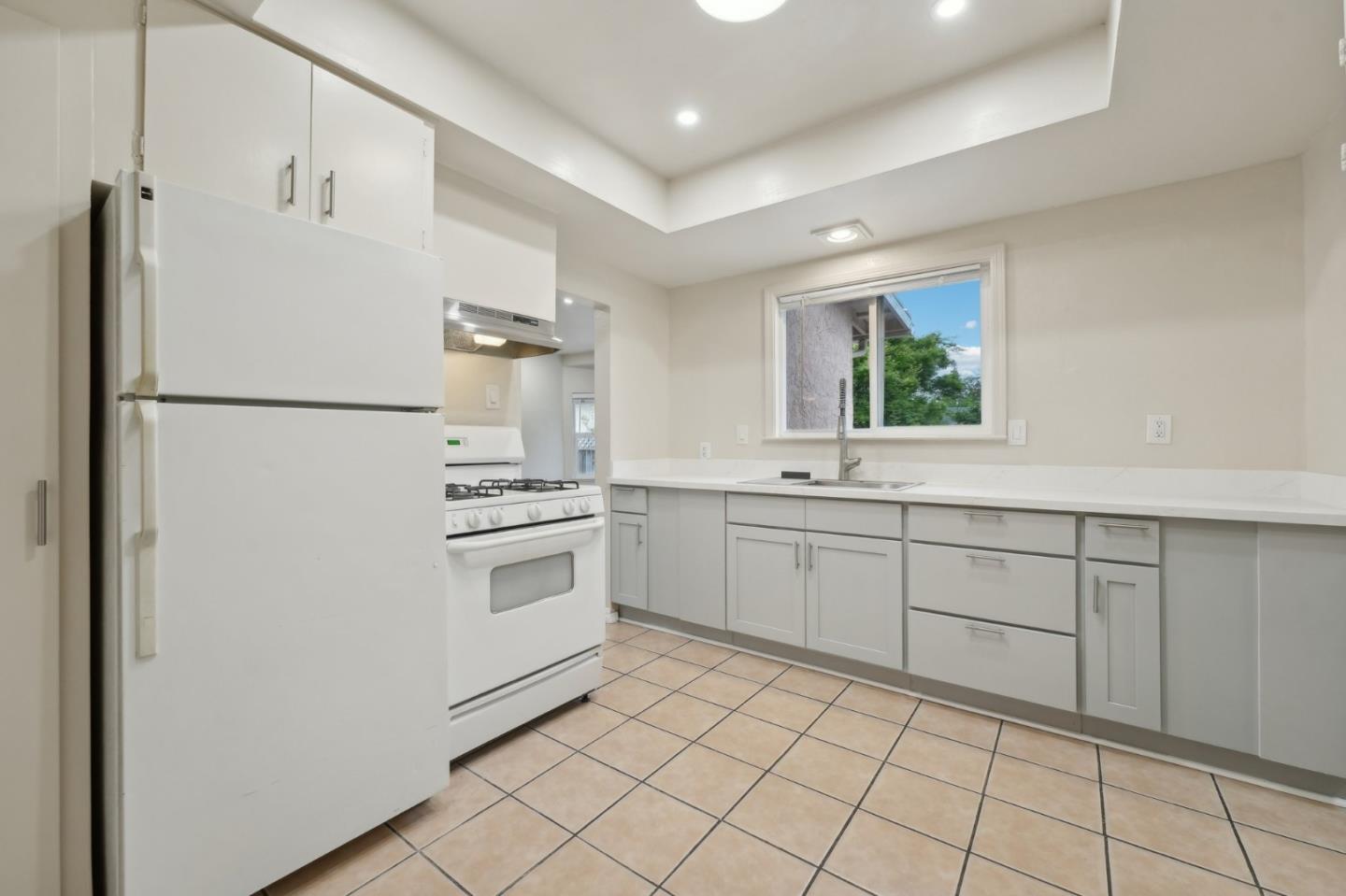 Detail Gallery Image 15 of 83 For 295 N 16th St, San Jose,  CA 95112 - 4 Beds | 2 Baths