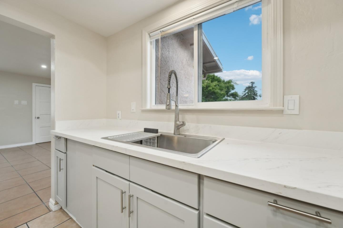 Detail Gallery Image 17 of 83 For 295 N 16th St, San Jose,  CA 95112 - 4 Beds | 2 Baths