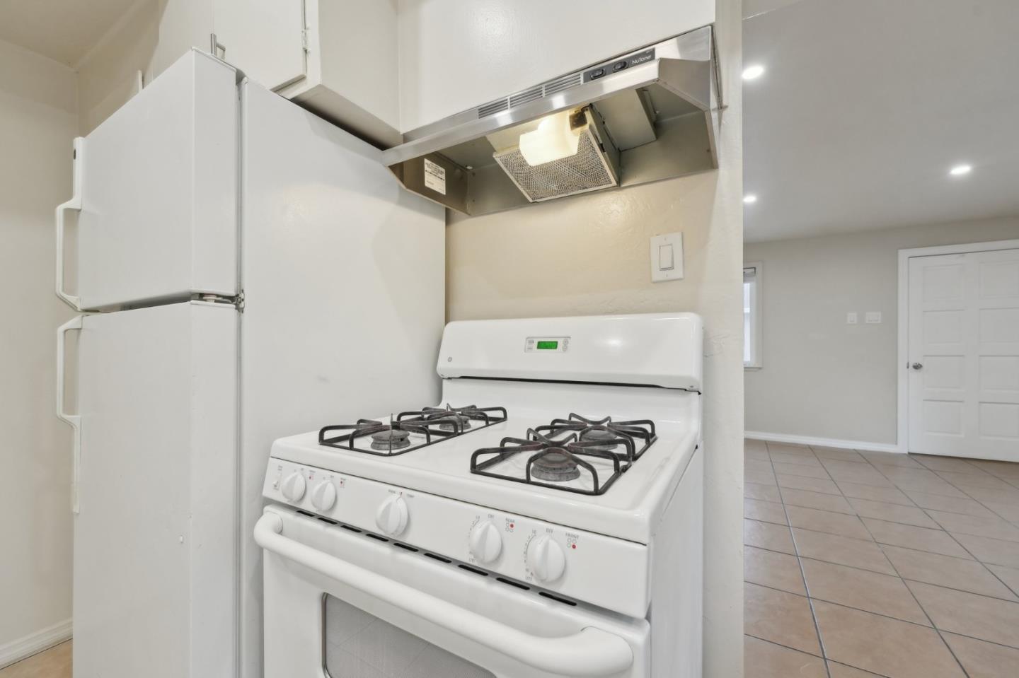 Detail Gallery Image 18 of 83 For 295 N 16th St, San Jose,  CA 95112 - 4 Beds | 2 Baths