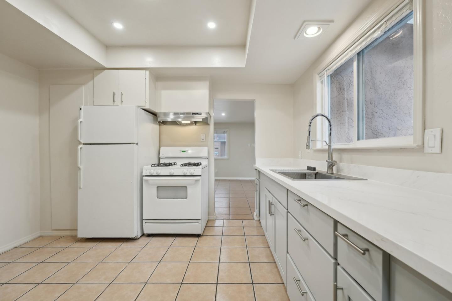 Detail Gallery Image 19 of 83 For 295 N 16th St, San Jose,  CA 95112 - 4 Beds | 2 Baths
