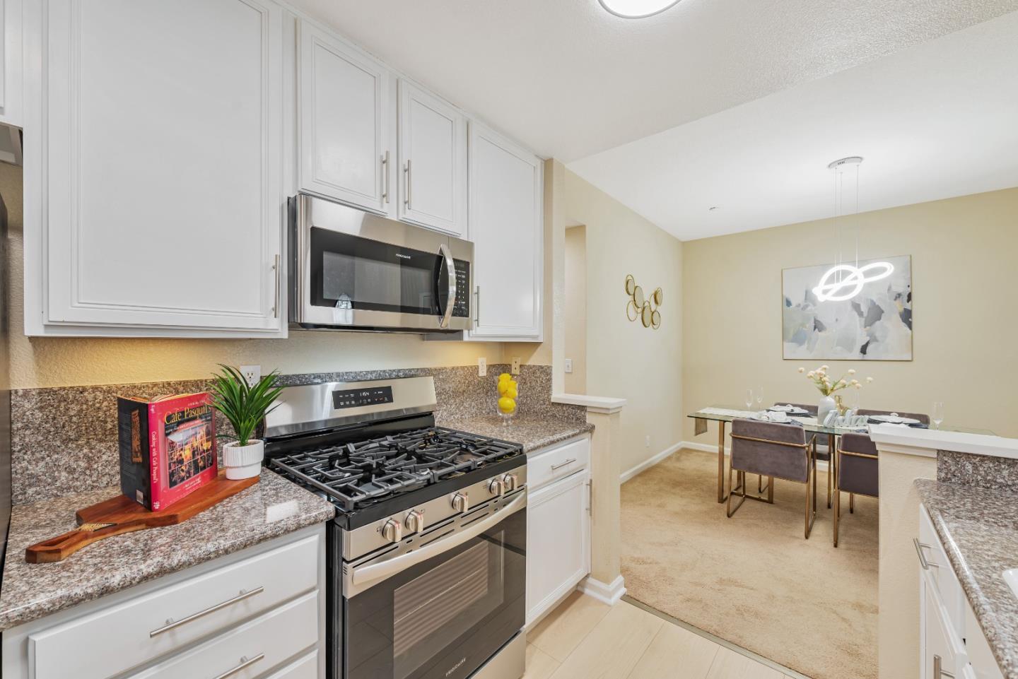 Detail Gallery Image 13 of 34 For 601 Arcadia Ter #205,  Sunnyvale,  CA 94085 - 2 Beds | 2 Baths