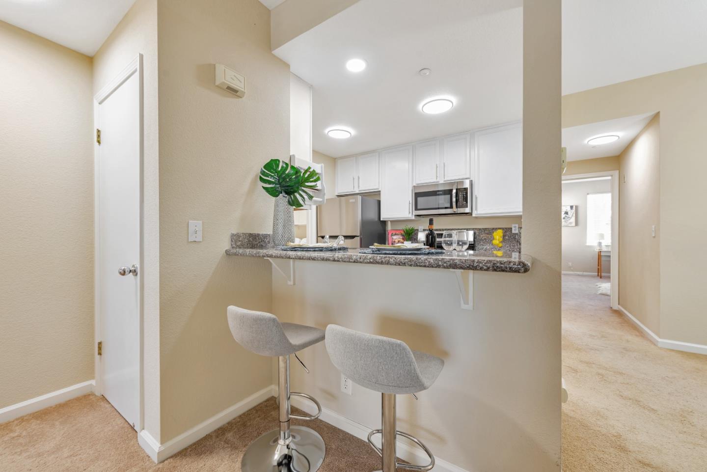 Detail Gallery Image 9 of 34 For 601 Arcadia Ter #205,  Sunnyvale,  CA 94085 - 2 Beds | 2 Baths