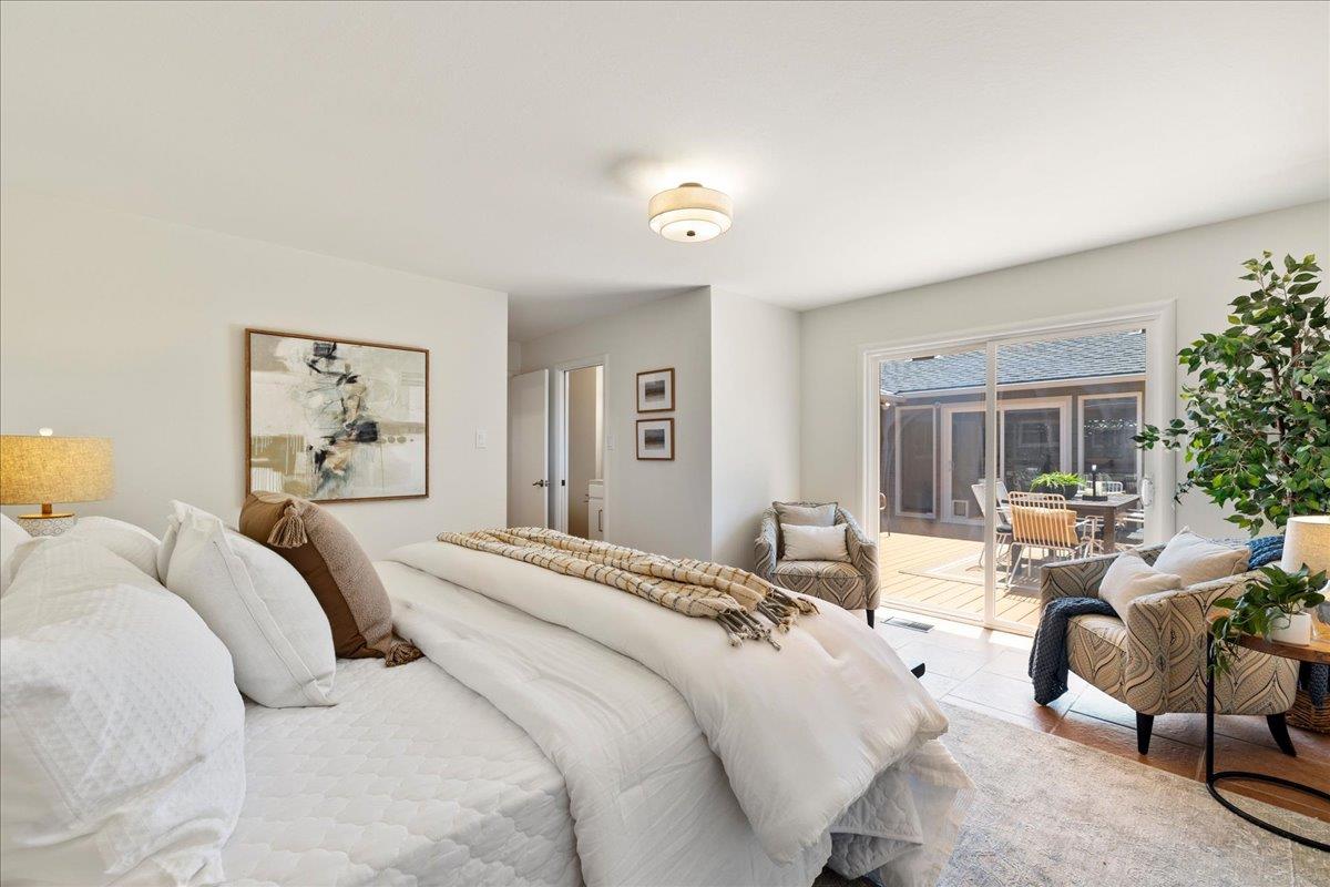 Detail Gallery Image 13 of 30 For 1049 Crestview Dr, Millbrae,  CA 94030 - 4 Beds | 3 Baths