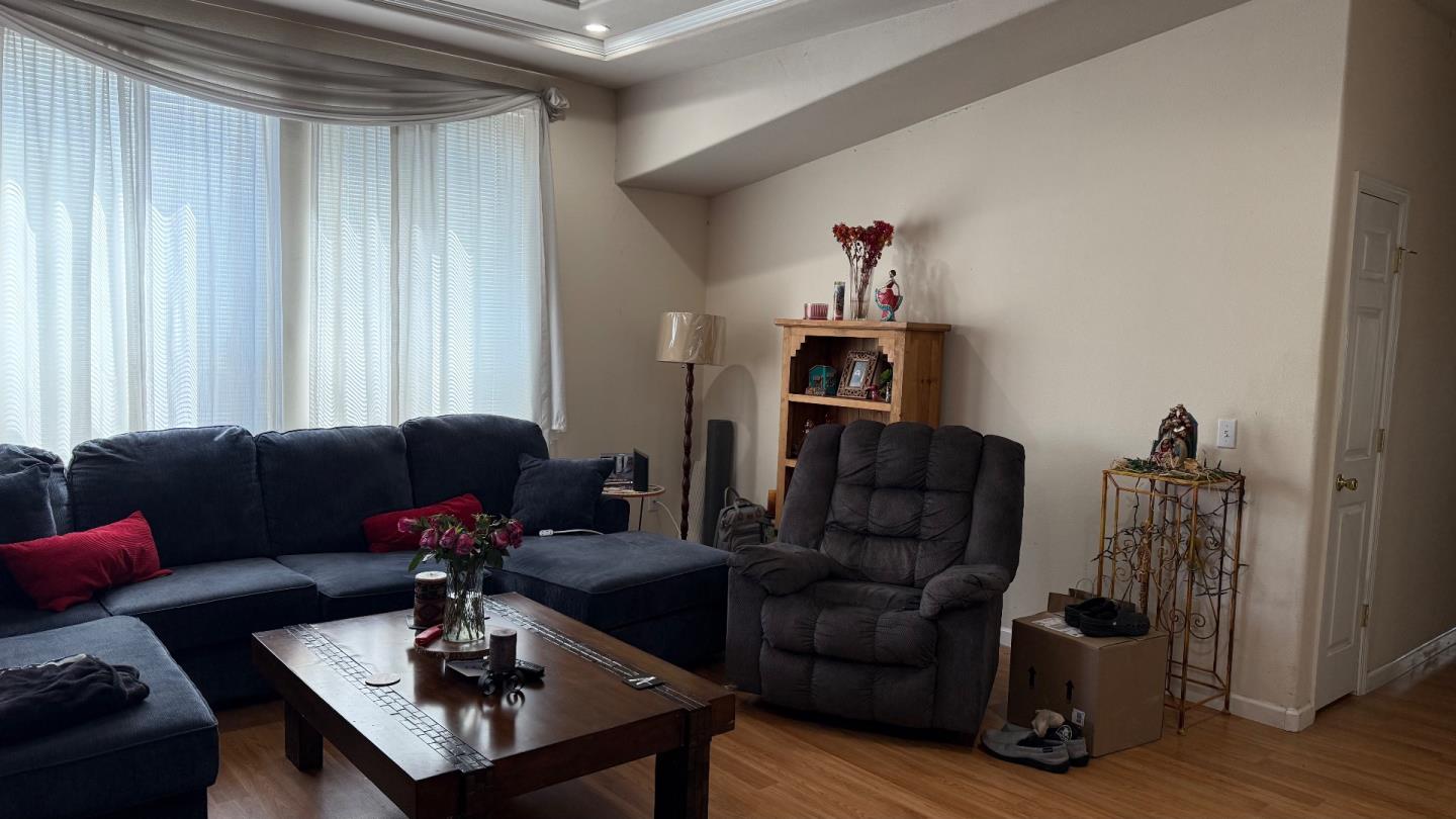 Detail Gallery Image 8 of 8 For 1085 Tasman Dr #483,  Sunnyvale,  CA 94089 - 3 Beds | 2 Baths
