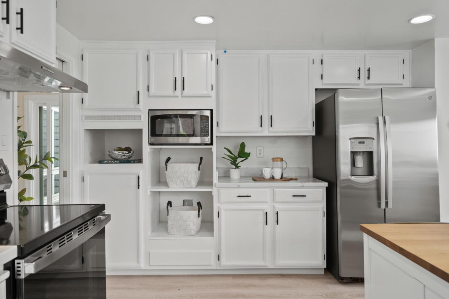 Detail Gallery Image 4 of 50 For 2617 Hastings Dr, Belmont,  CA 94002 - 3 Beds | 2 Baths