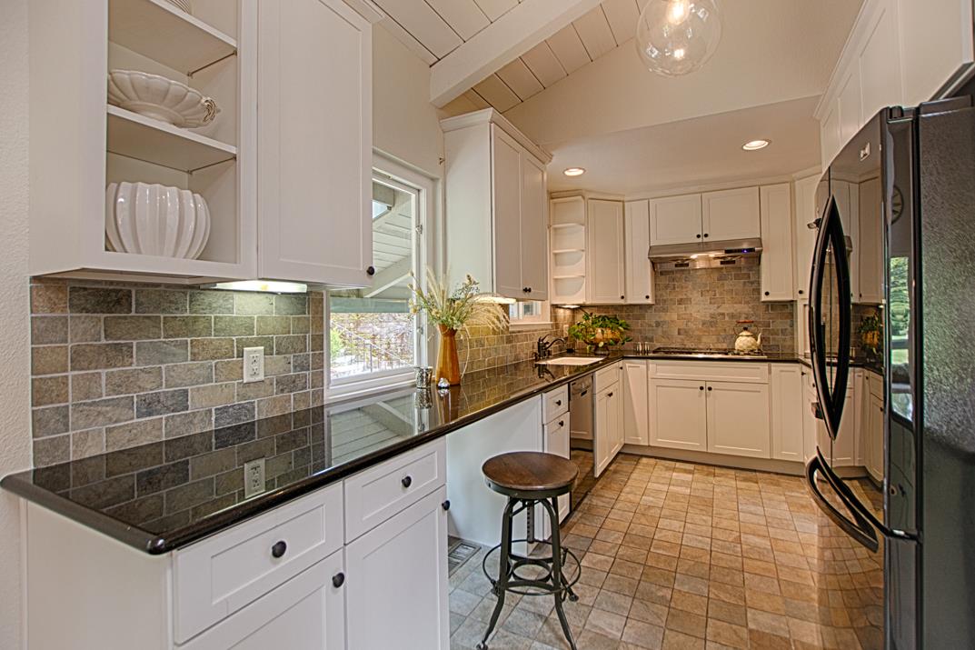 Detail Gallery Image 8 of 27 For 281 Anchor Ct, Boulder Creek,  CA 95006 - 3 Beds | 2 Baths