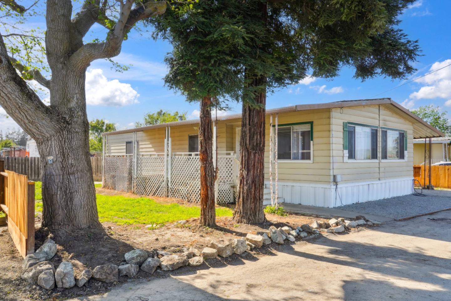 Detail Gallery Image 2 of 20 For 1020 Mission Vineyard Rd #7,  San Juan Bautista,  CA 95045 - 2 Beds | 2 Baths