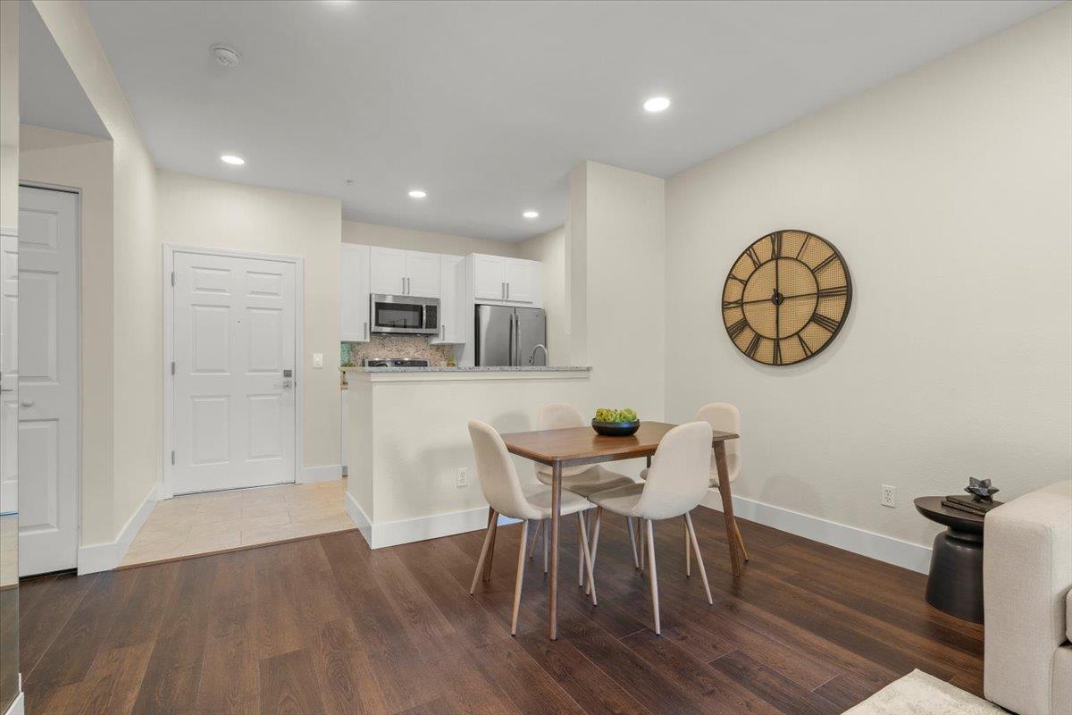 Detail Gallery Image 10 of 16 For 2255 Showers Dr #124,  Mountain View,  CA 94040 - 1 Beds | 1 Baths