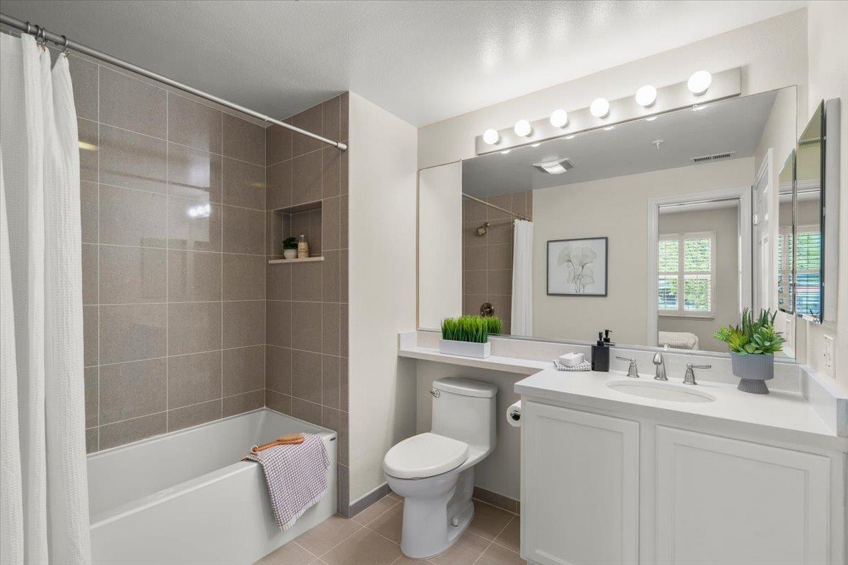 Detail Gallery Image 12 of 16 For 2255 Showers Dr #124,  Mountain View,  CA 94040 - 1 Beds | 1 Baths