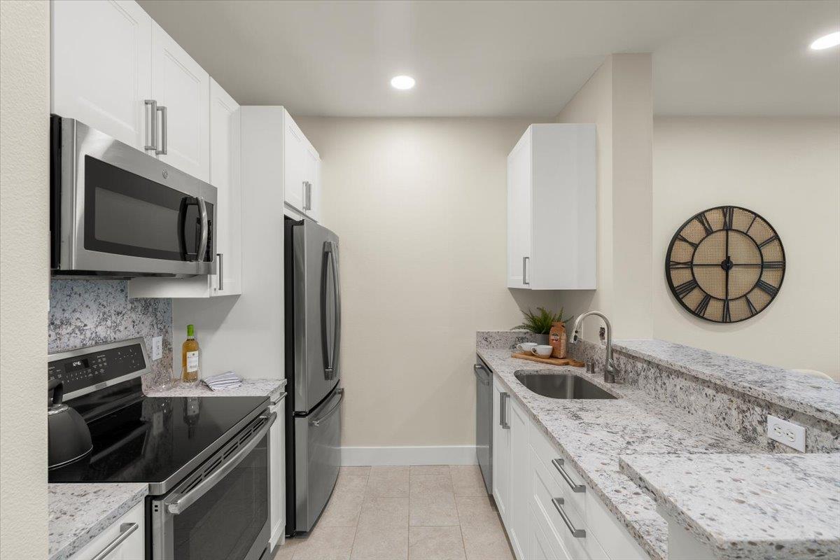 Detail Gallery Image 3 of 16 For 2255 Showers Dr #124,  Mountain View,  CA 94040 - 1 Beds | 1 Baths