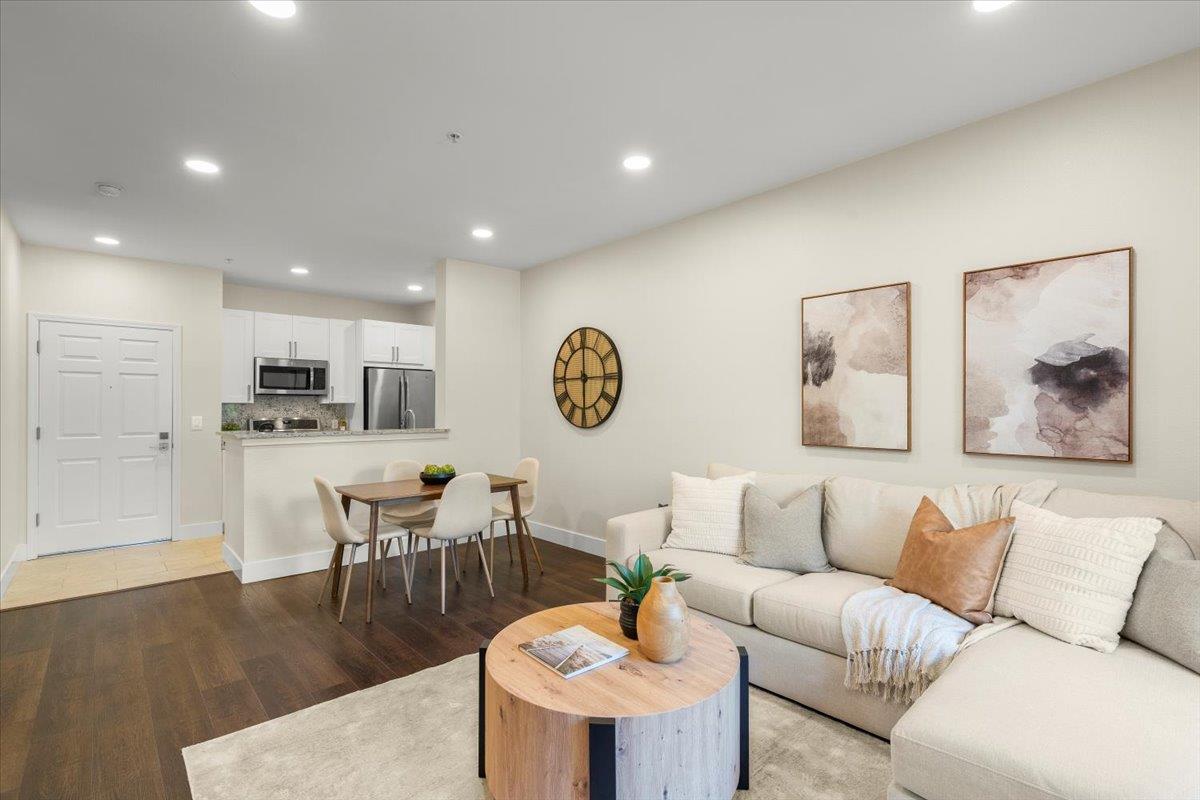 Detail Gallery Image 7 of 16 For 2255 Showers Dr #124,  Mountain View,  CA 94040 - 1 Beds | 1 Baths