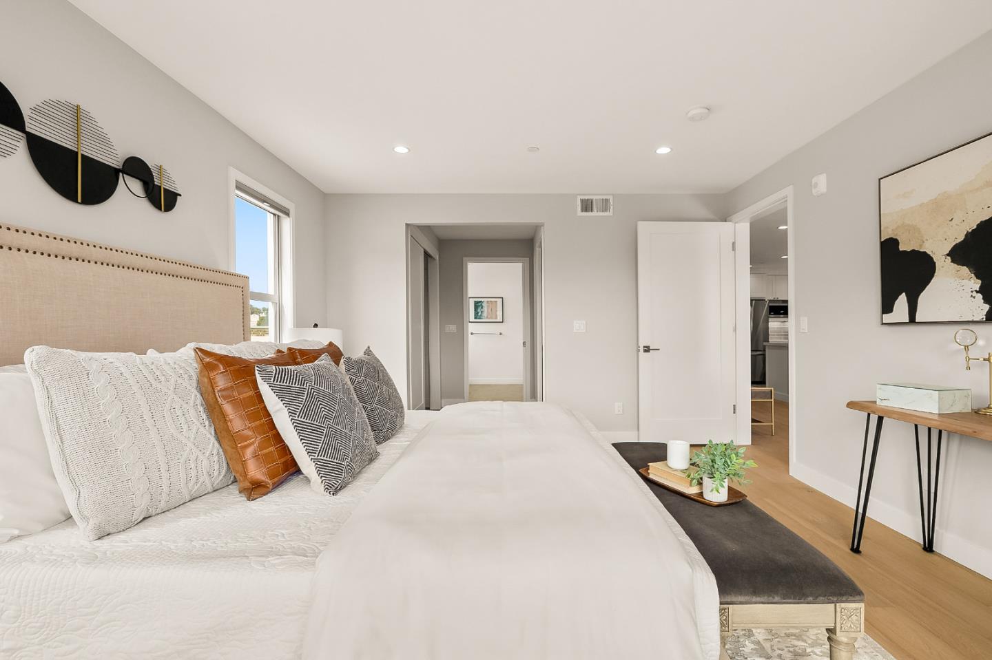 Detail Gallery Image 11 of 19 For 30 Hermosa Ave #202,  Millbrae,  CA 94030 - 2 Beds | 2 Baths