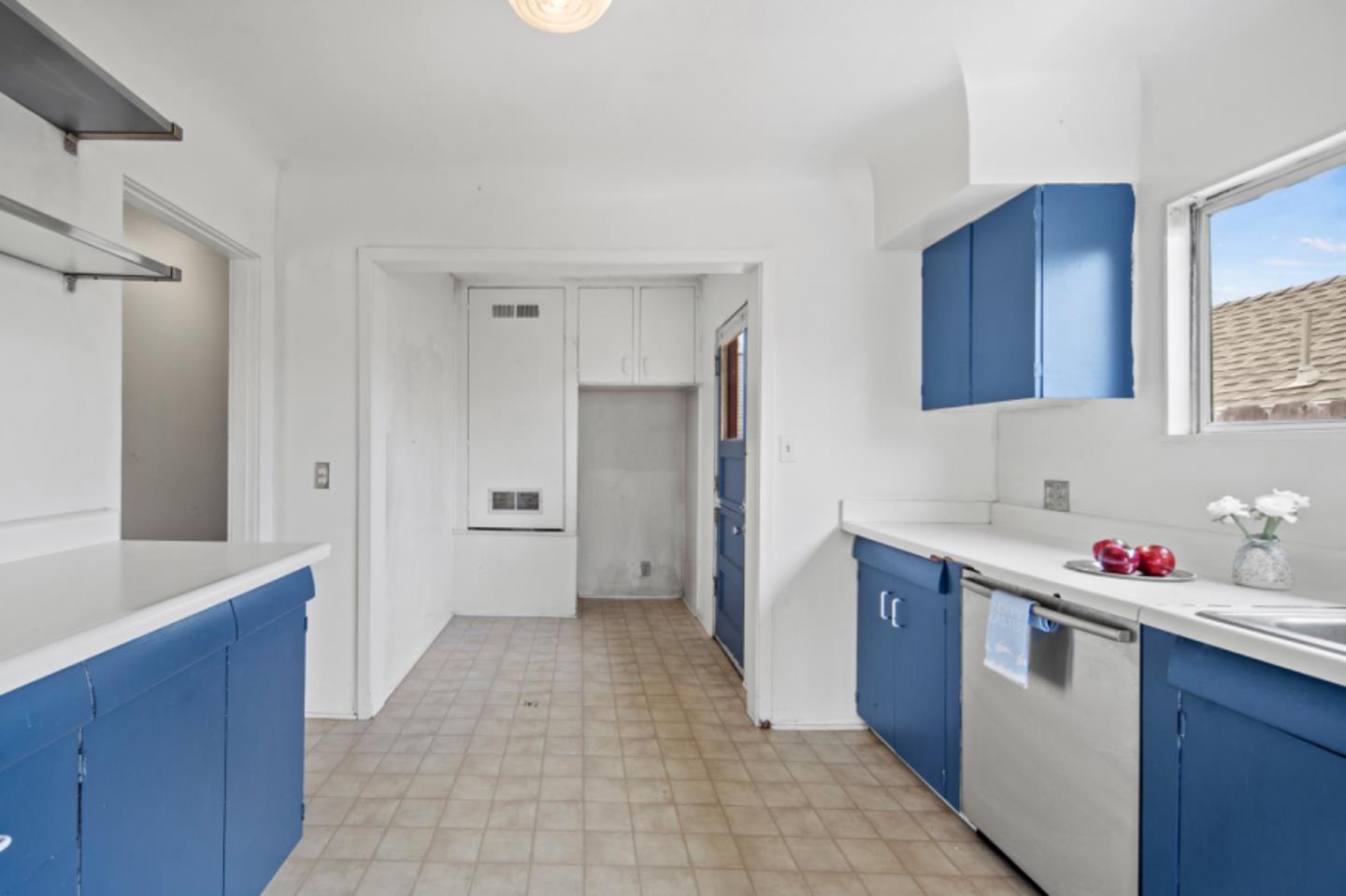 Detail Gallery Image 15 of 32 For 508 4th St, Pacific Grove,  CA 93950 - 2 Beds | 1 Baths