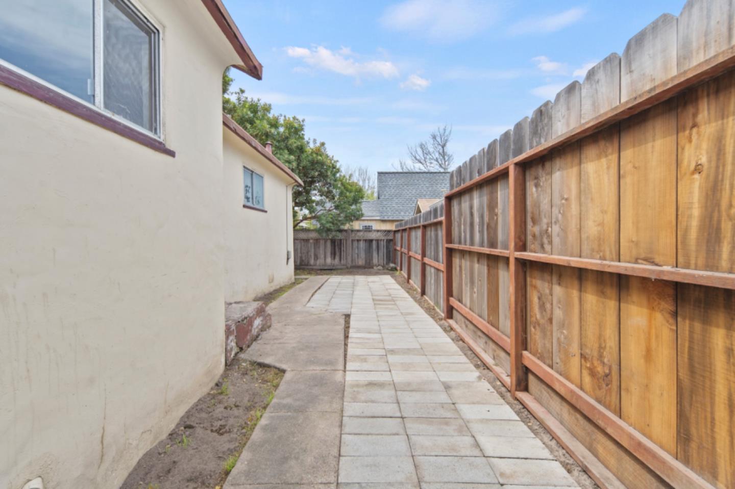 Detail Gallery Image 29 of 32 For 508 4th St, Pacific Grove,  CA 93950 - 2 Beds | 1 Baths