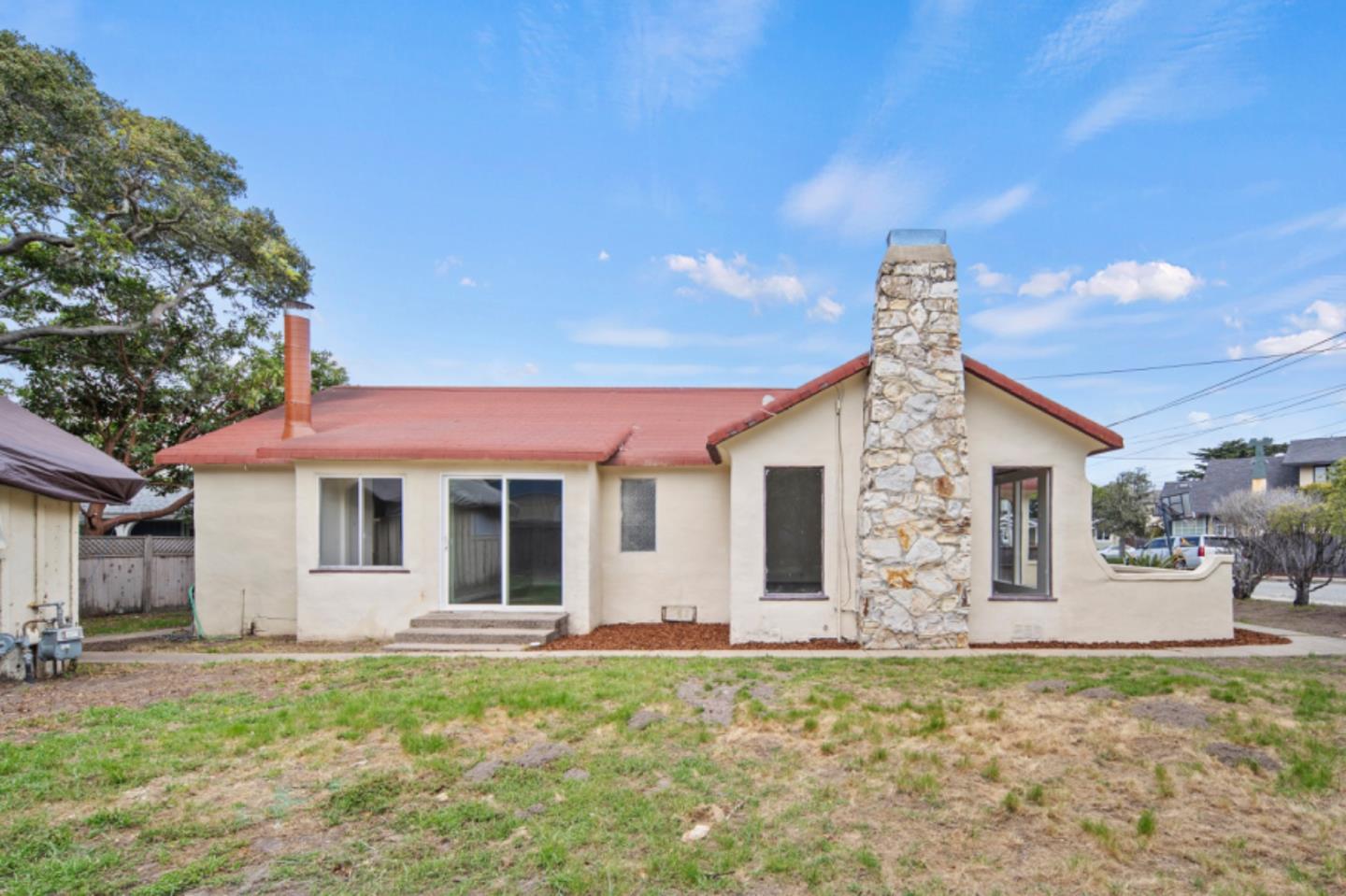 Detail Gallery Image 6 of 32 For 508 4th St, Pacific Grove,  CA 93950 - 2 Beds | 1 Baths