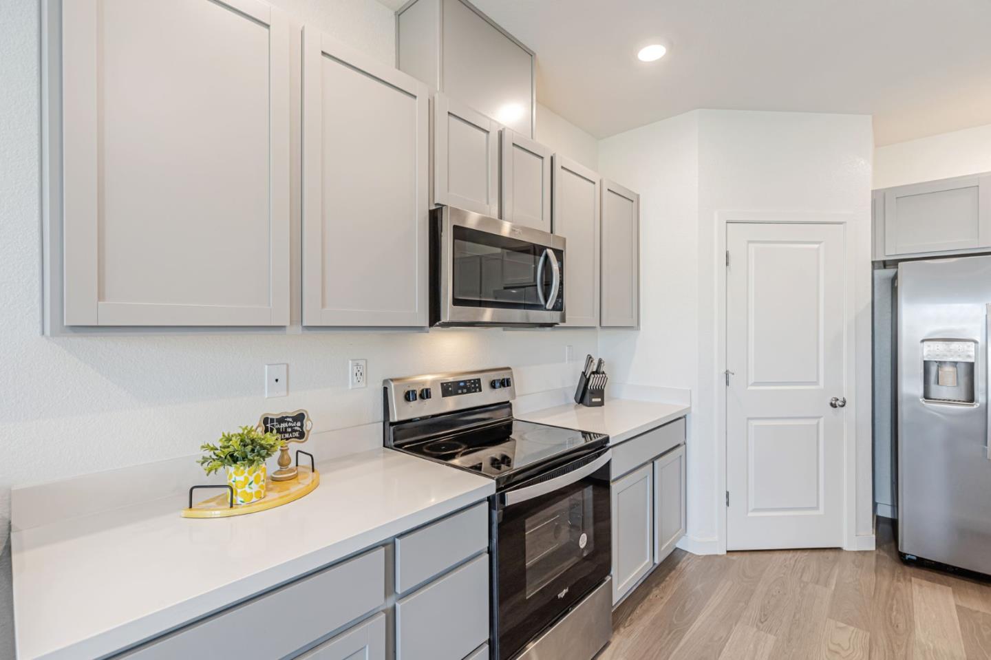 Detail Gallery Image 15 of 30 For 4840 Ambrosia Ct, Roseville,  CA 95747 - 3 Beds | 2 Baths
