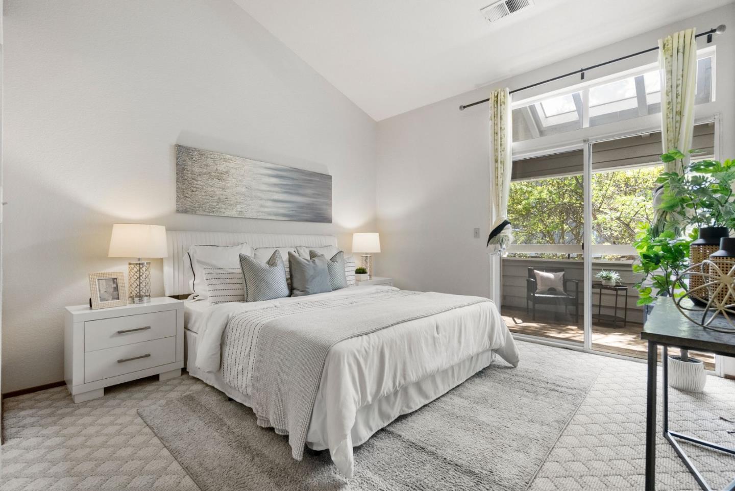 Detail Gallery Image 14 of 36 For 1795 Parkview Green Cir, San Jose,  CA 95131 - 2 Beds | 2 Baths
