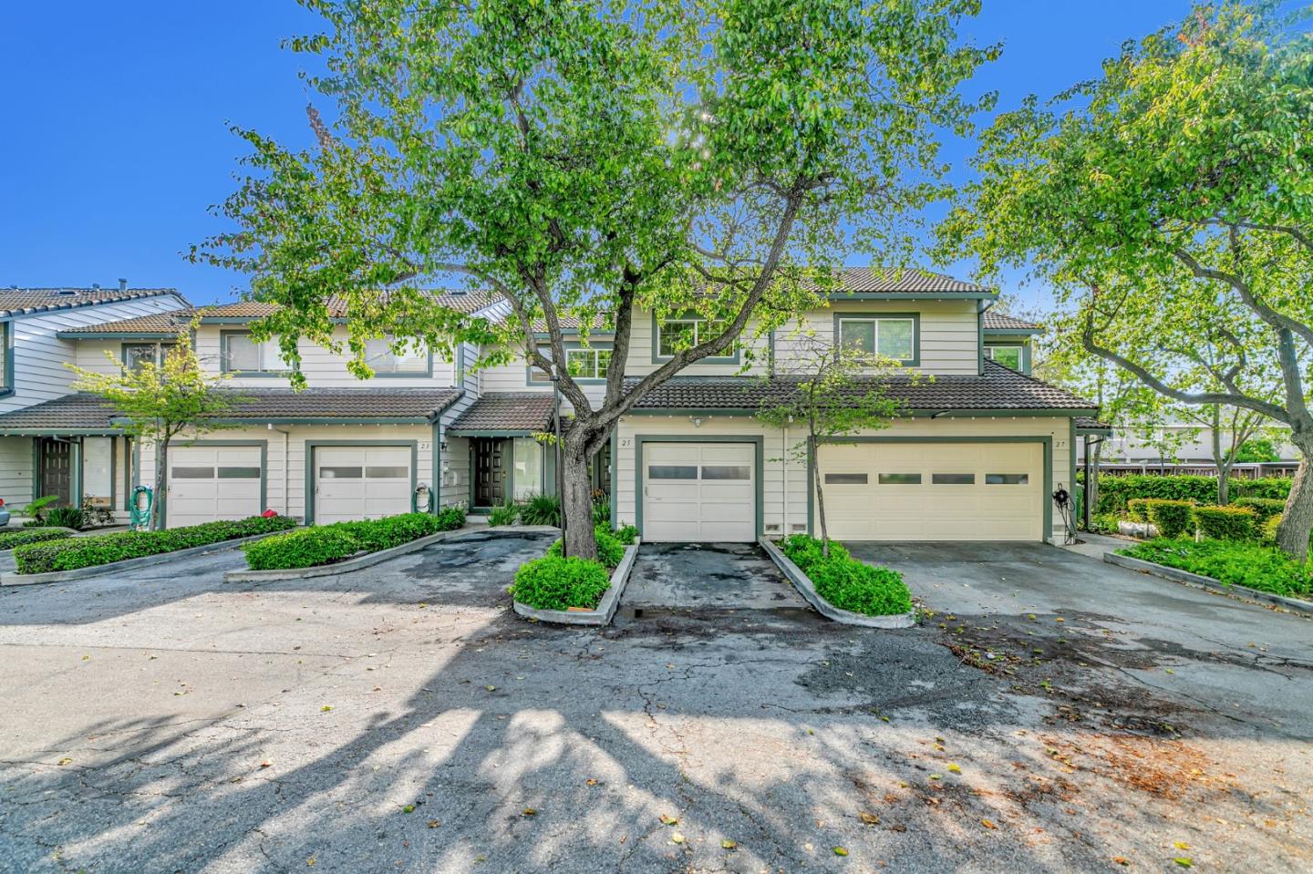 Detail Gallery Image 2 of 54 For 25 Terfidia Ln, Milpitas,  CA 95035 - 3 Beds | 2/1 Baths